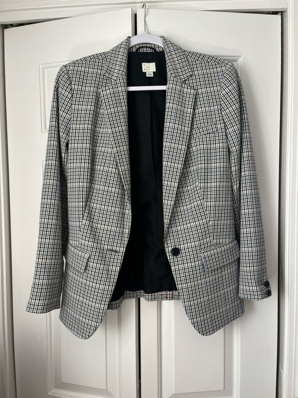 Plaid 2-Piece Suit